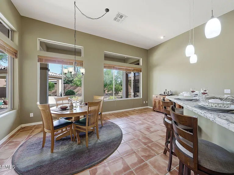 2129 W Legends Way — Photo 17