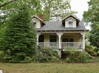 412 N Trade Ave, Landrum, SC 29356