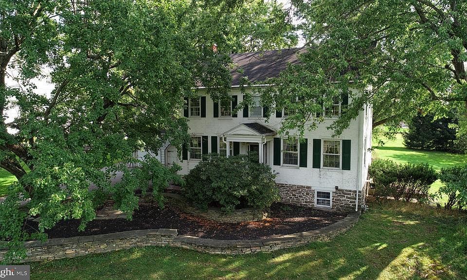 1st image of 6411 Devonshire Heights Rd