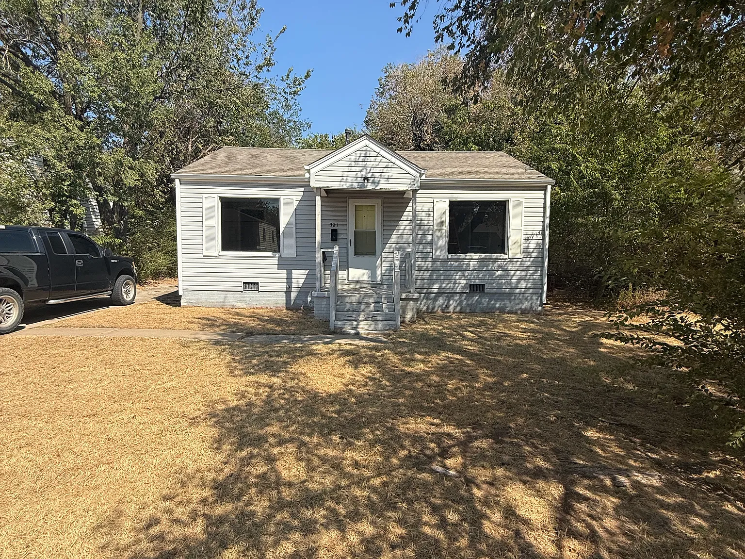 2 bed, 757 sqft, $900 — Photo 1