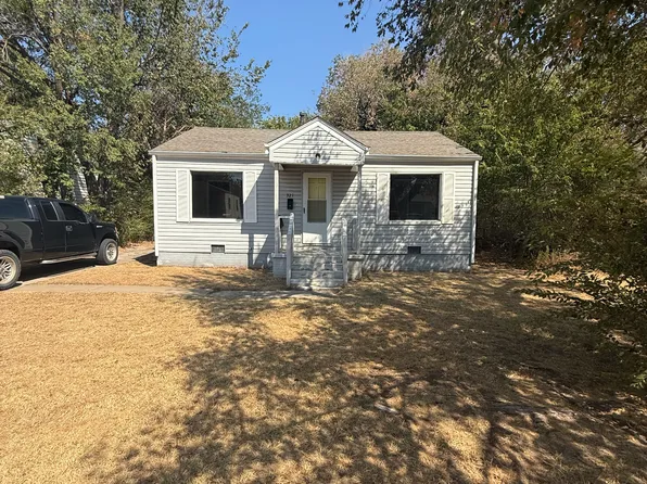 321 E Kittyhawk Dr, Midwest City, OK 73110