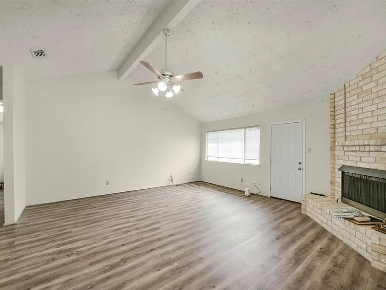 16323 Summer Dawn Ln — Photo 6