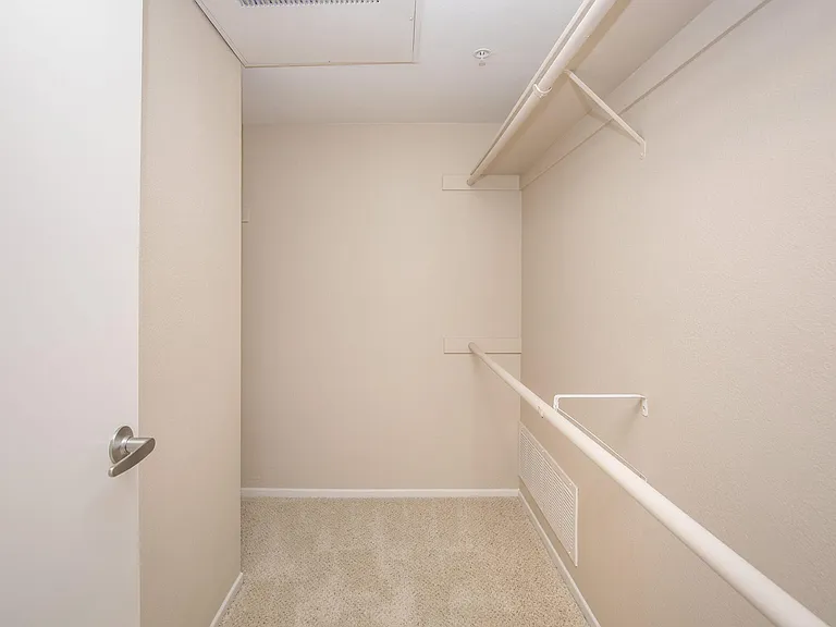 River Ridge Apartment Homes — Photo 18