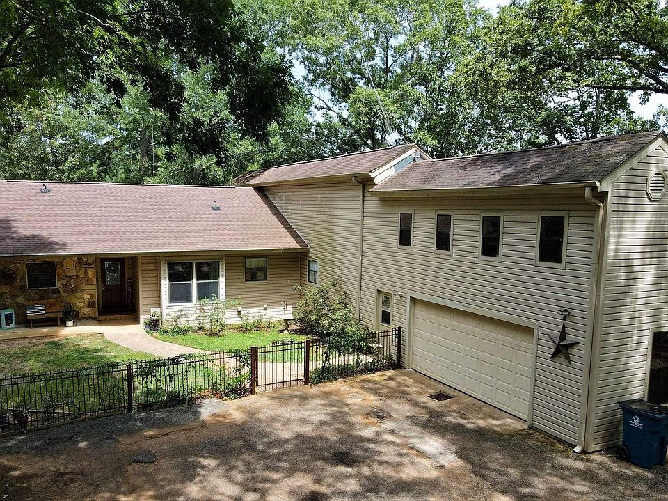 1st image of 3079 County Road 3108