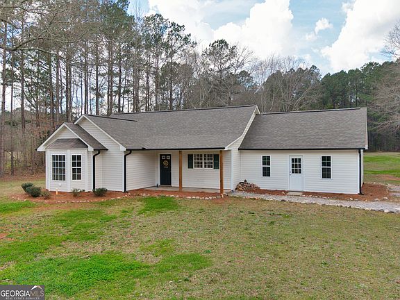 2nd image of 637 Hood Rd