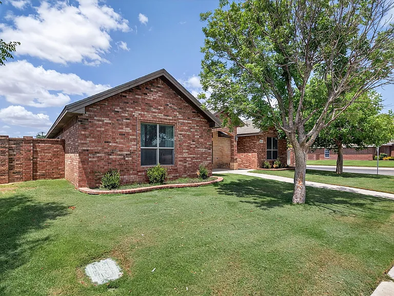 5600 Los Patios Dr — Photo 35
