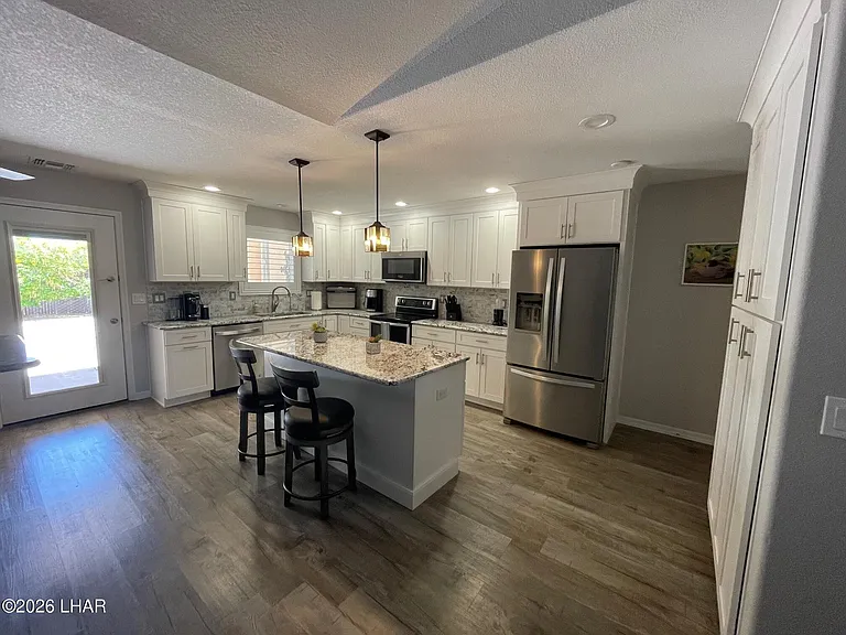 3620 Beechwood Dr — Photo 3