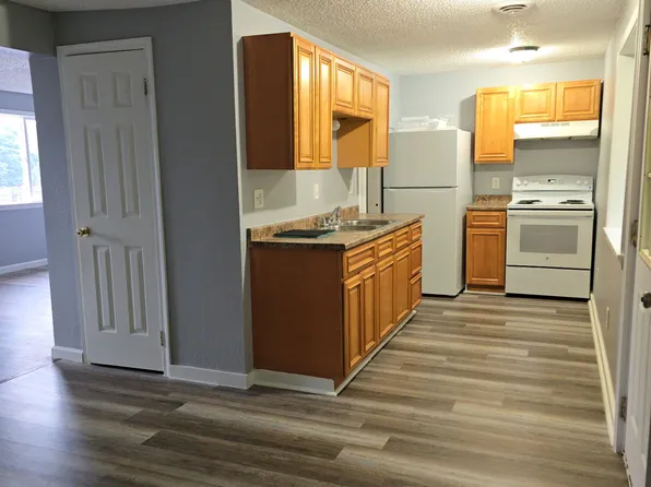 702 Holly St, Warren, PA 16365