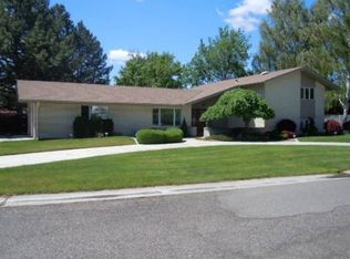 221 Crescent Dr, Rupert, ID 83350