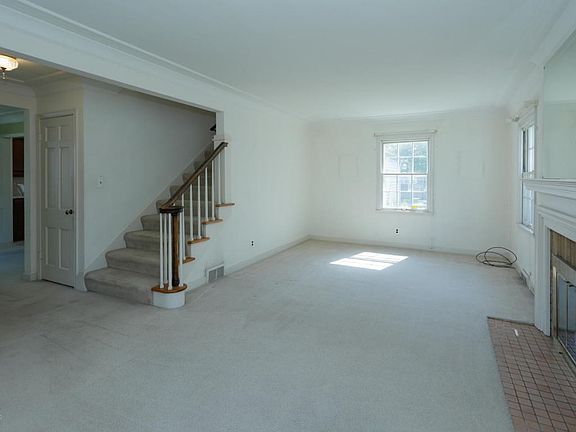 2321 Westnedge Ave-104