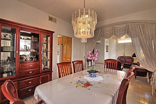 5th image of 18305 Villa Clara St