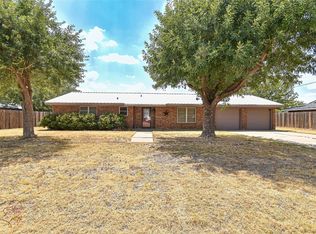 1306 Elizabeth St, Stamford, TX 79553