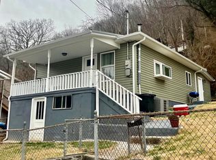 137 Moore St, Hazard, KY 41701