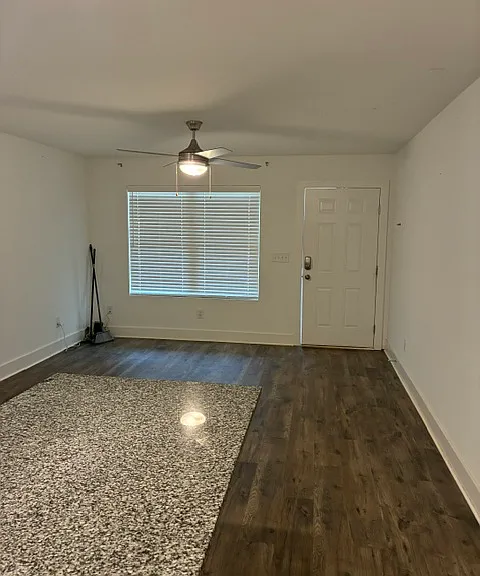 517 S Forest Ave — Photo 5