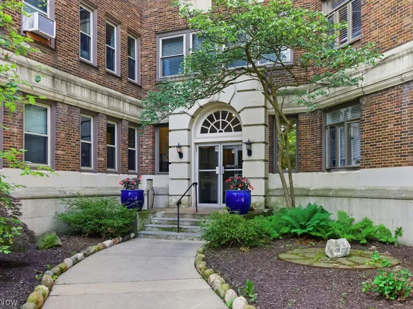 2330 Euclid Heights Blvd APT 306, Cleveland, OH 44106