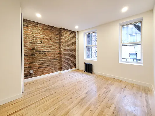Rented by Citified Realty Group LLC | media 8