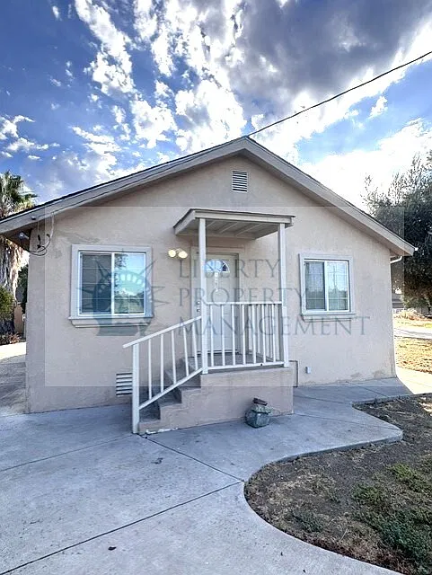 2 bed, 832 sqft, $1,675 — Photo 1