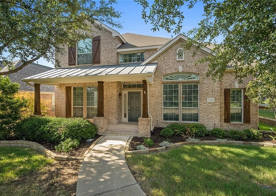 1st image of 2462 Thorntree Dr