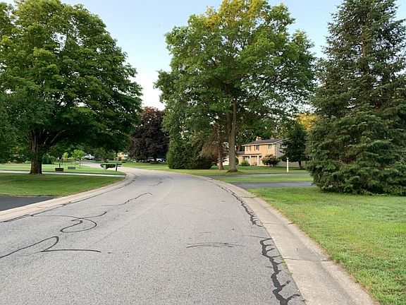 5th image of 44 Parkridge Dr