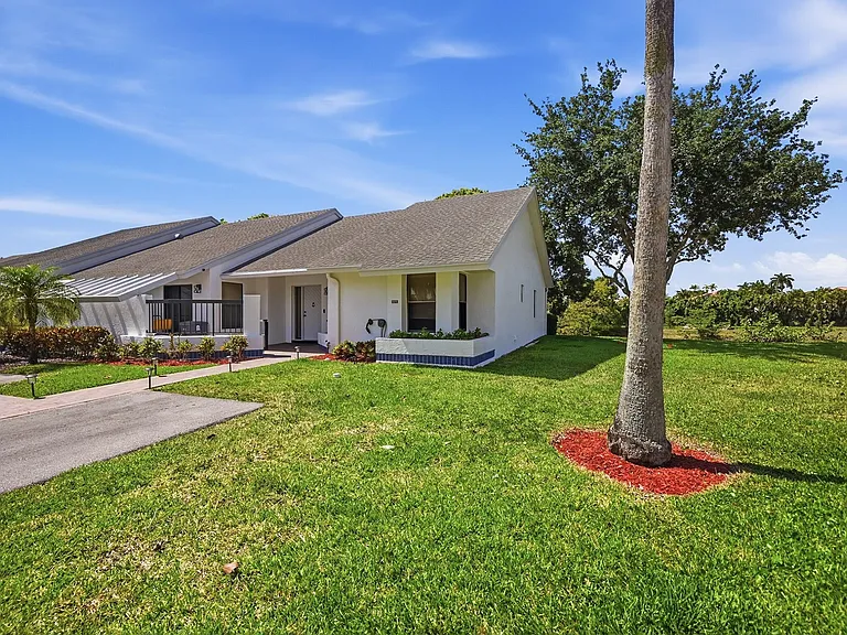 10775 Waterberry Dr — Photo 2