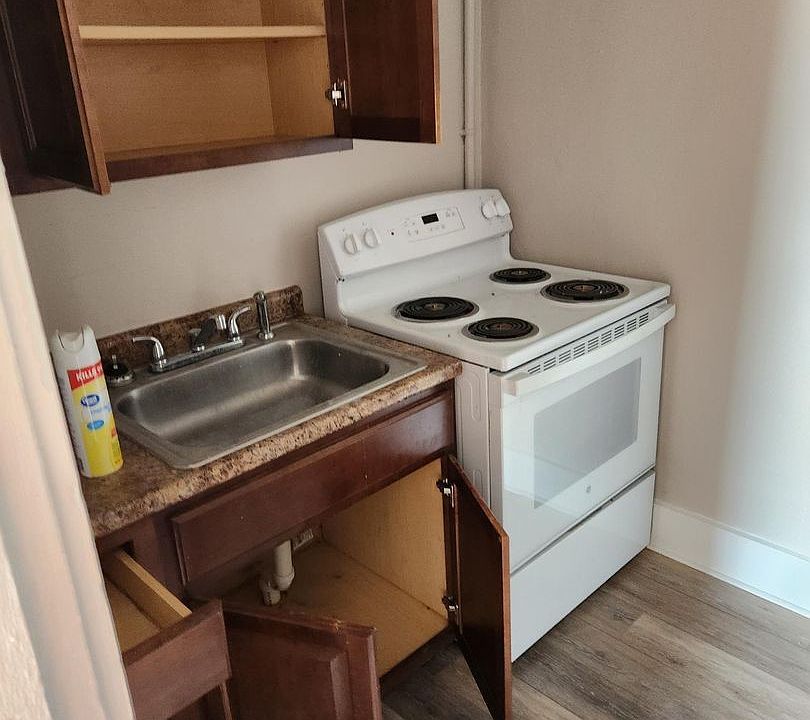1st image of 6 Main St #402