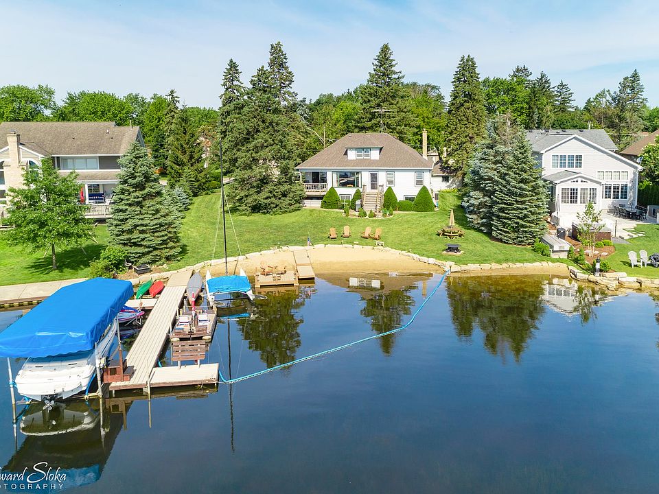 Lake Side ~ 2 LOTS!!!