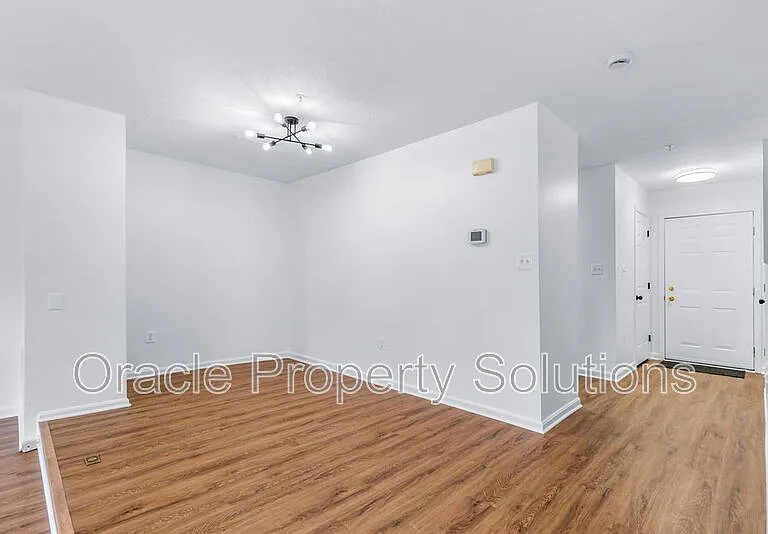 9005 Constant Crse — Photo 11