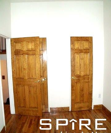2nd image of 158 W 76th St #4