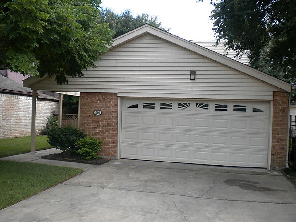 1st image of 903 Chateau Pl