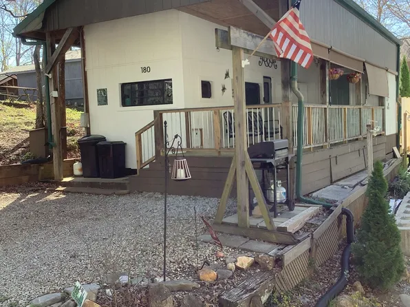180 Yogi Bear Blvd, Cleveland, GA 30528