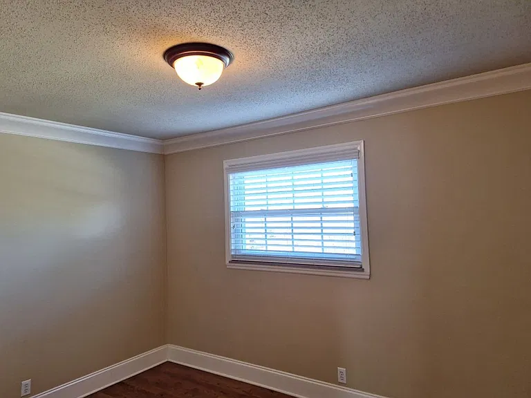8714 Kingsridge Dr — Photo 15