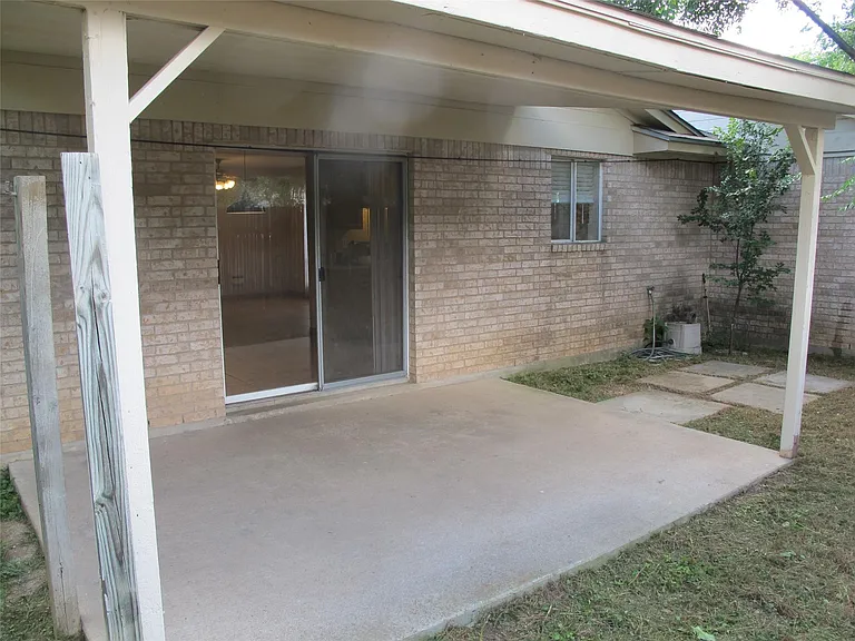 902 Quartz Ct #B — Photo 26