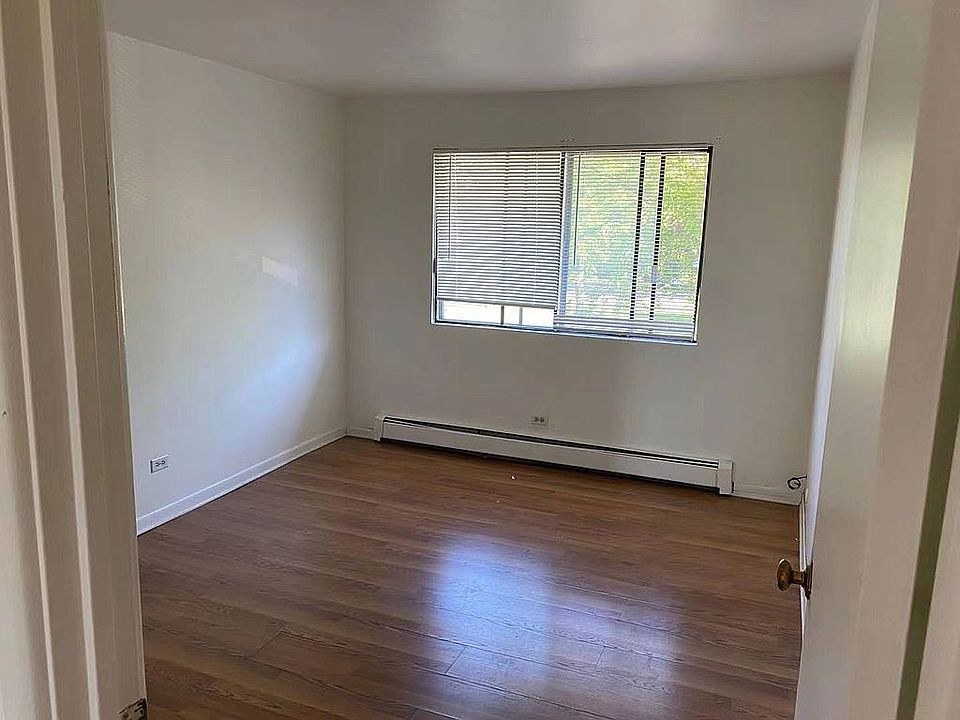 1st image of 11 Willow Way 2 #2