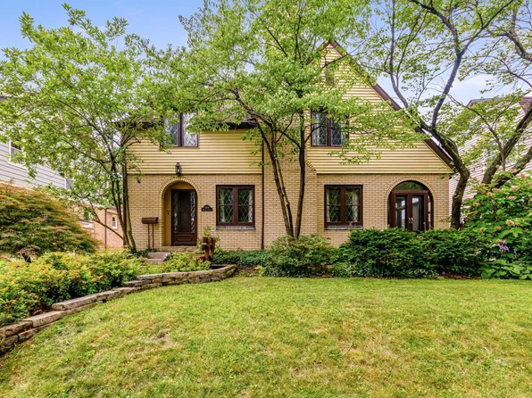 3597 Milton Ave, Columbus, OH 43214