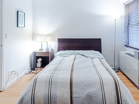 5th image of 155 W 68th St APT 1433