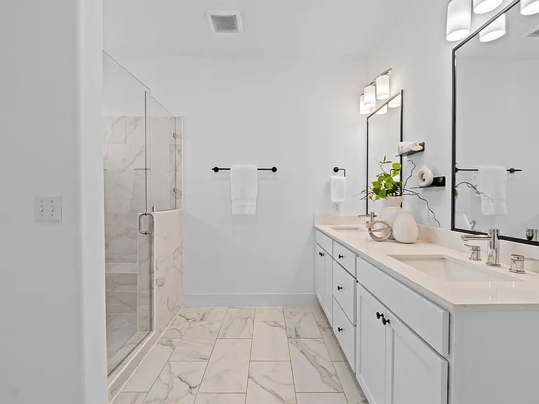 5315 La Crosse Ave #11 — Photo 21
