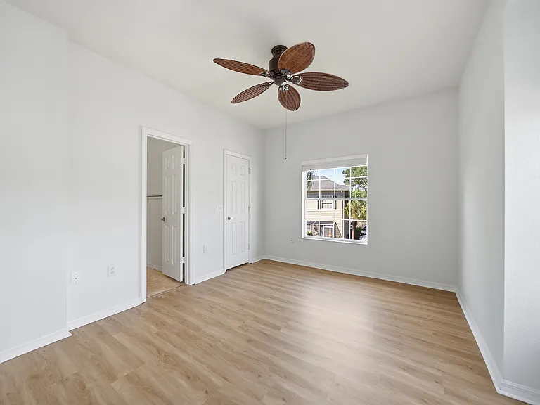 7780 Plantation Cir — Photo 2