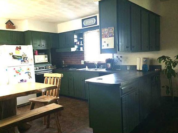 3rd image of 7910 E Millers Pl