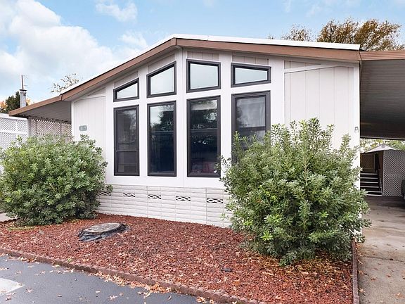 5th image of 8019 Cliffrose Street