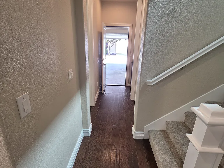 2347 Carbondale Way — Photo 6