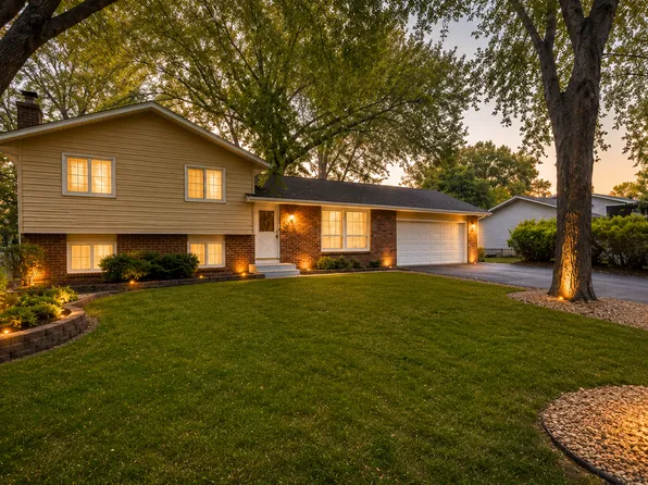 10204 Valley Forge Ln N, Maple Grove, MN 55369