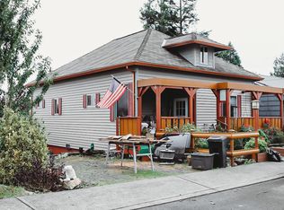 2519 8th St, Tillamook, OR 97141