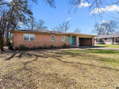 104 W Blackstone Dr, White Oak, TX, 75693