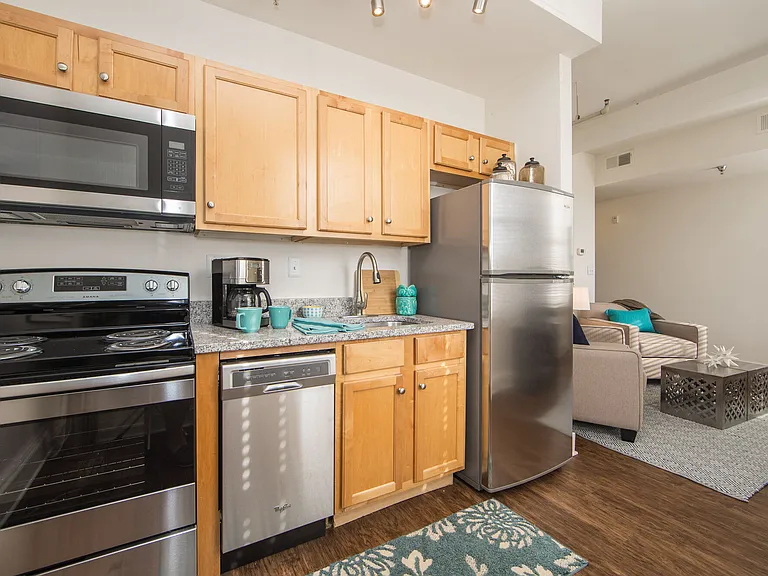 Grace & Monroe Apartments — Photo 5