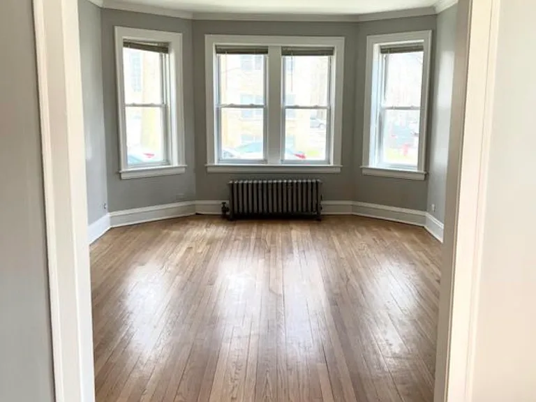 2440 W Ardmore Ave #1 — Photo 5