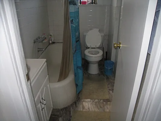 Rented by Alexiou Realty | media 6