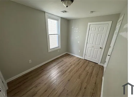 139 N 11th St #3R — Photo 3