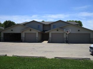 255 Fuller St APT 3, Columbus, WI 53925