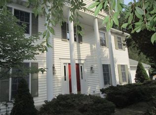 2517 Oak Hollow Rd, Vestal, NY 13850