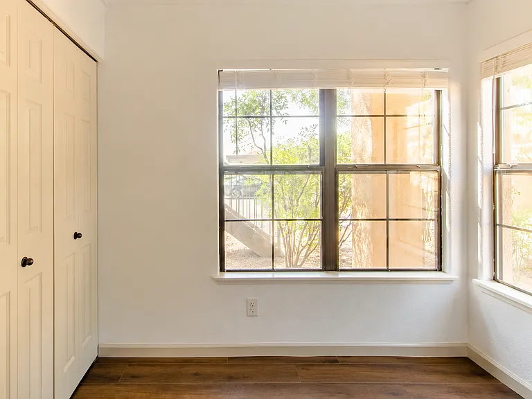 Second bedroom, could be used as a child bedroom, home office, guest suite or both